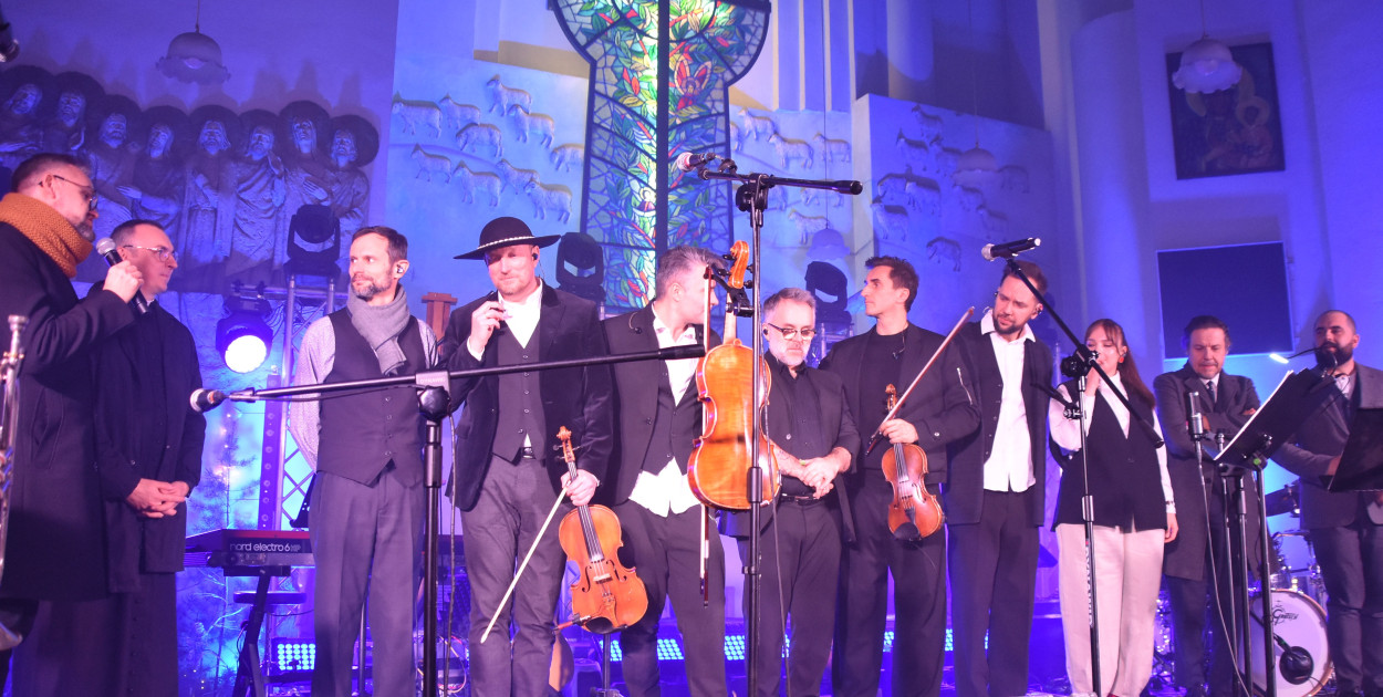 Kolędowanie z gwiazdami – piękna uczta duchowa