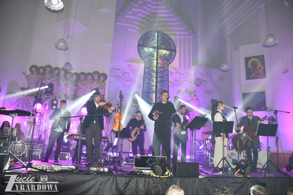 Kolędowanie z gwiazdami – piękna uczta duchowa