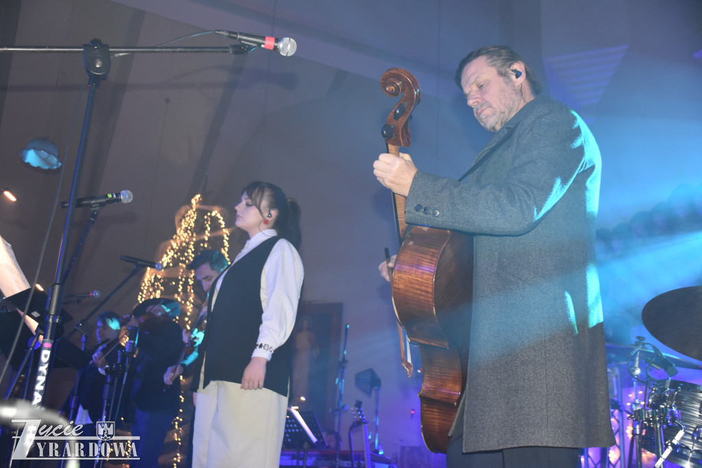 Kolędowanie z gwiazdami – piękna uczta duchowa