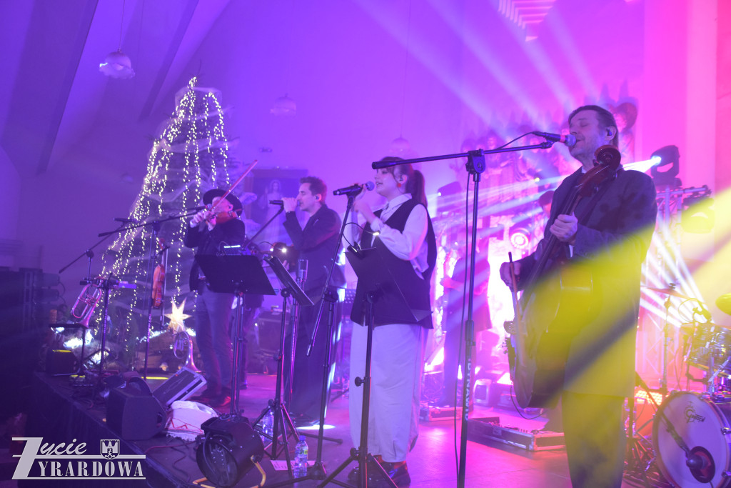 Kolędowanie z gwiazdami – piękna uczta duchowa