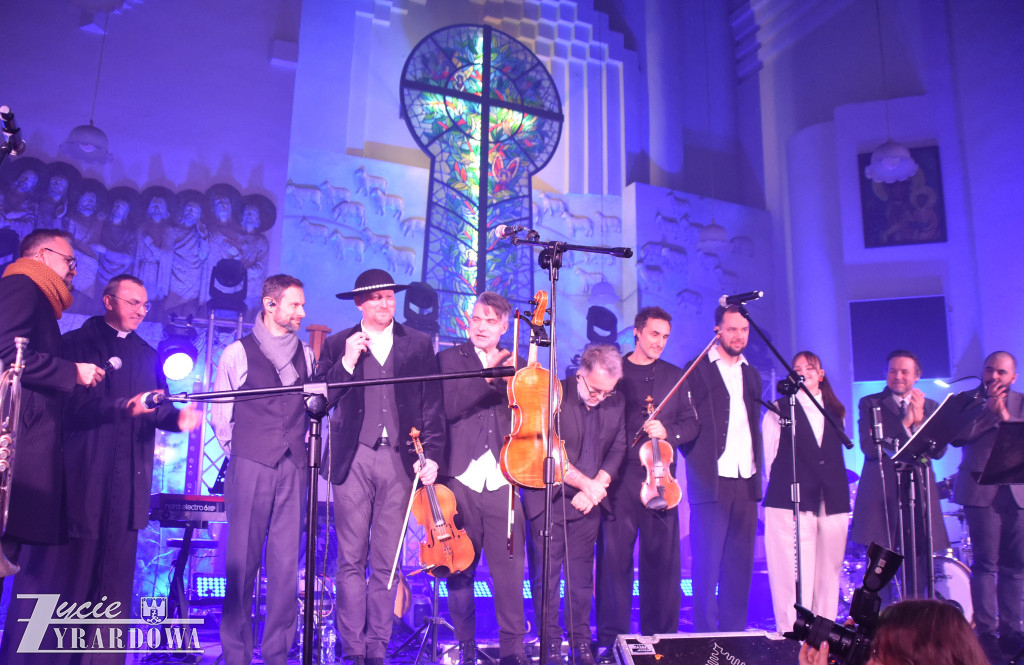 Kolędowanie z gwiazdami – piękna uczta duchowa