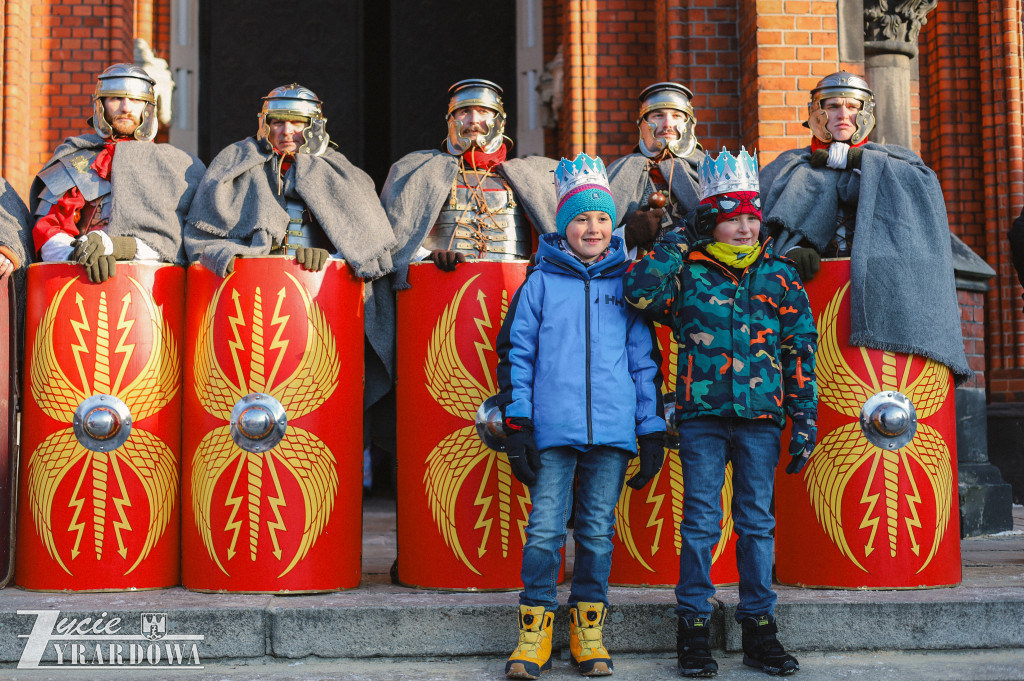 Orszak Trzech Króli przeszedł ulicami Żyrardowa