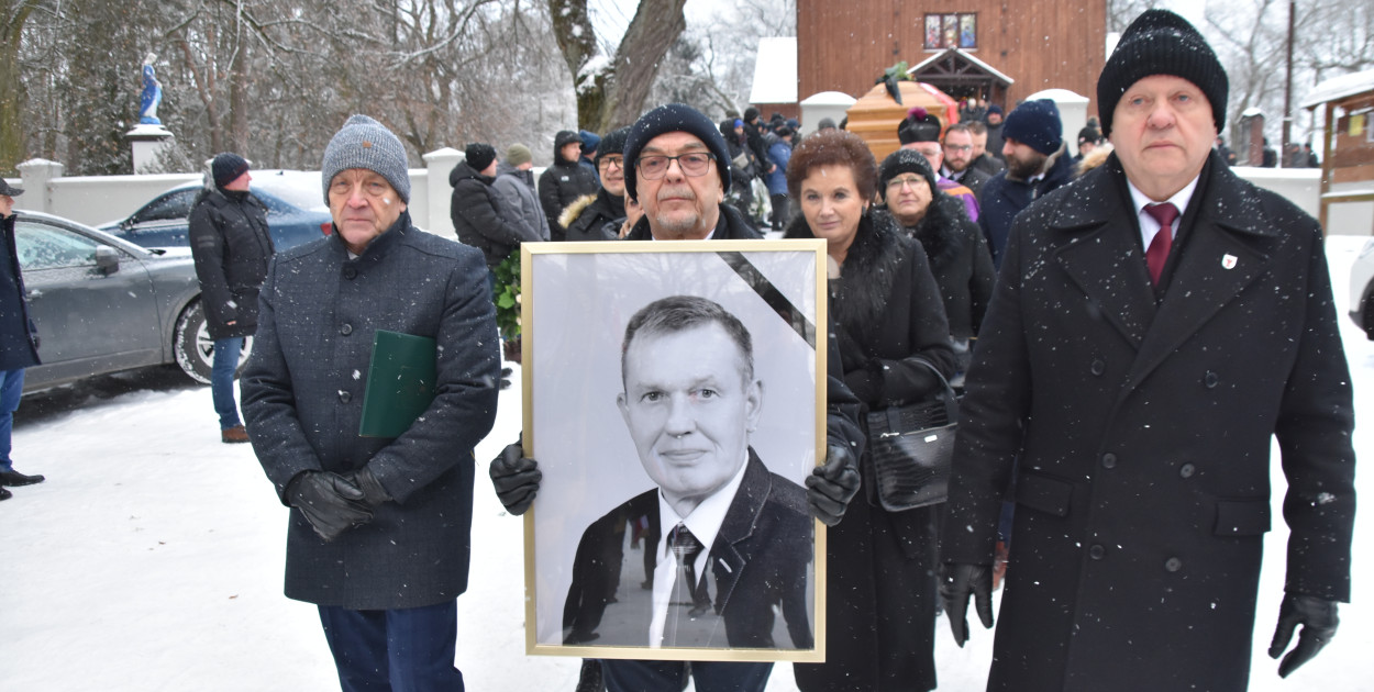 Setki osób pożegnały swojego radnego i przyjaciela