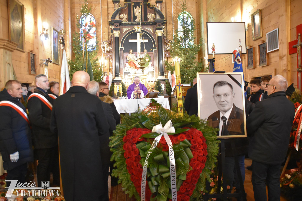 Setki osób pożegnały swojego radnego i przyjaciela