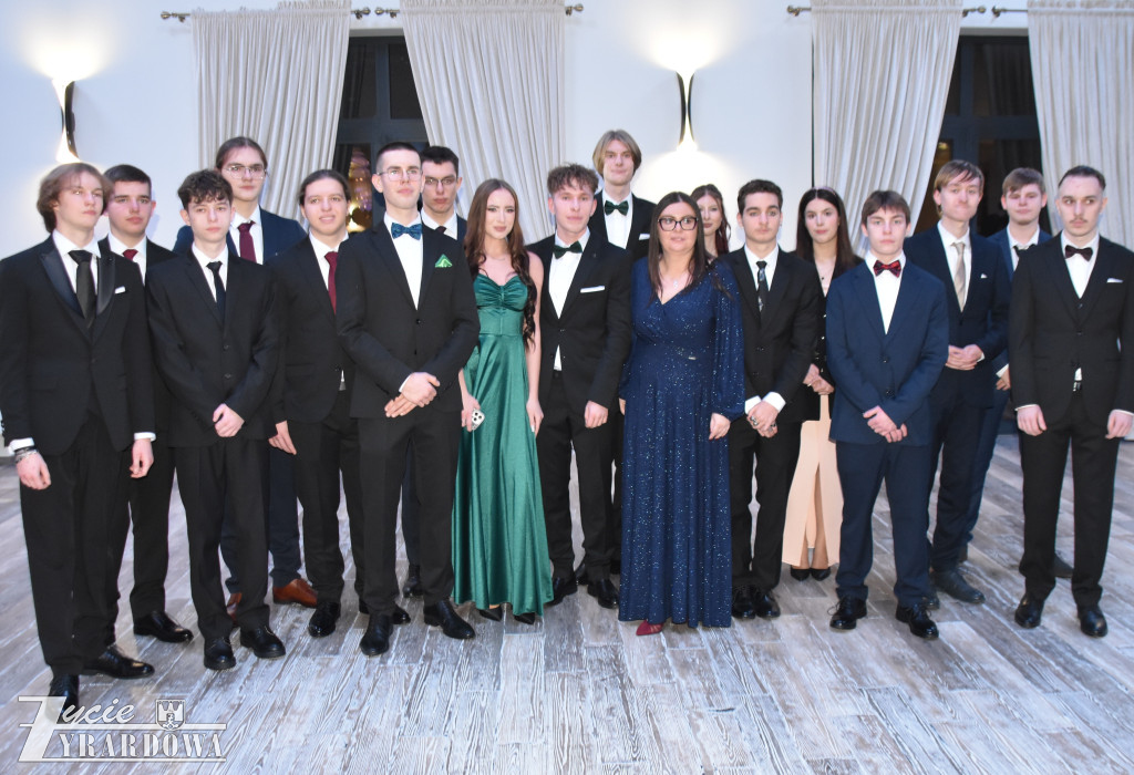 Bal studniówkowy „Elektryka” – matura już za symboliczne 100 dni