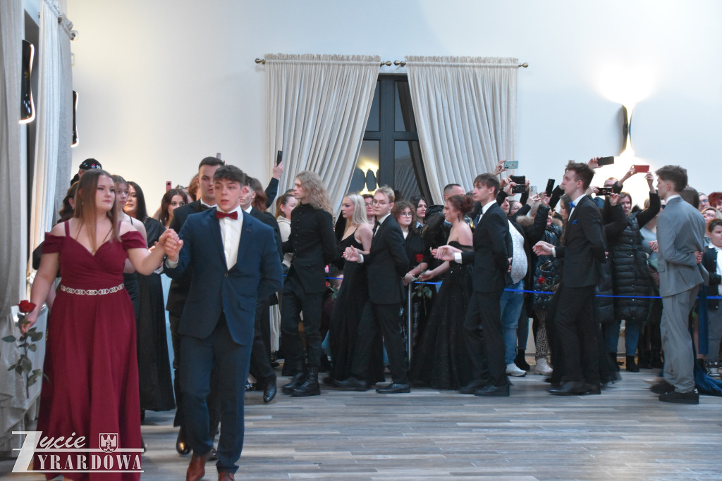 Bal studniówkowy „Elektryka” – matura już za symboliczne 100 dni