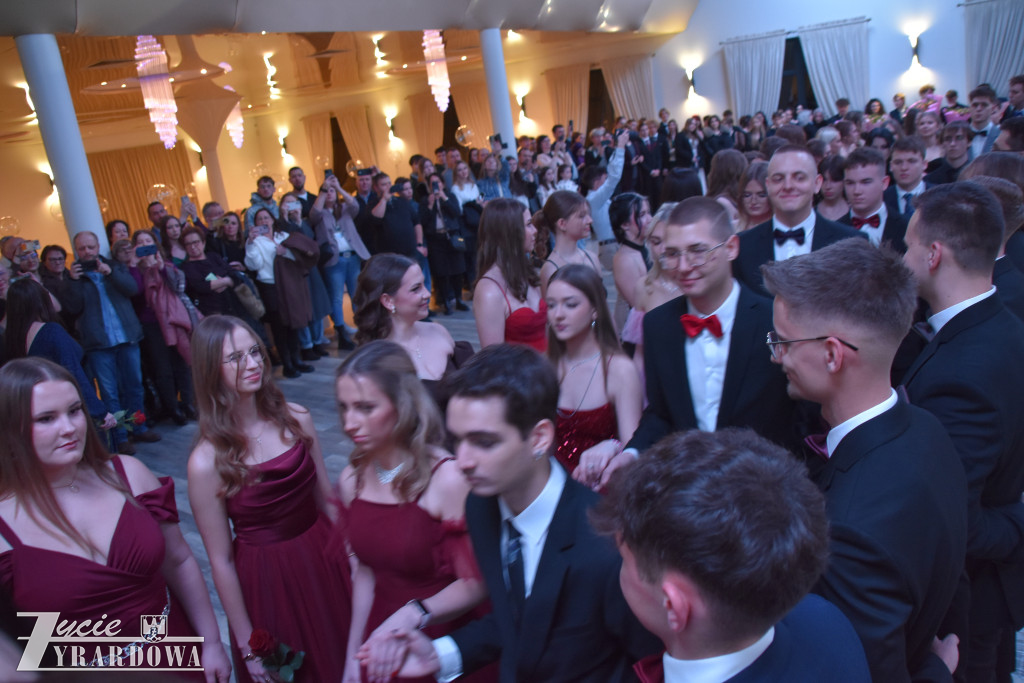 Bal studniówkowy „Elektryka” – matura już za symboliczne 100 dni