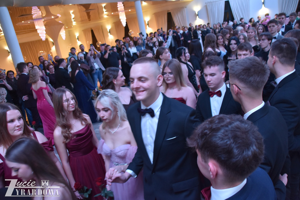 Bal studniówkowy „Elektryka” – matura już za symboliczne 100 dni