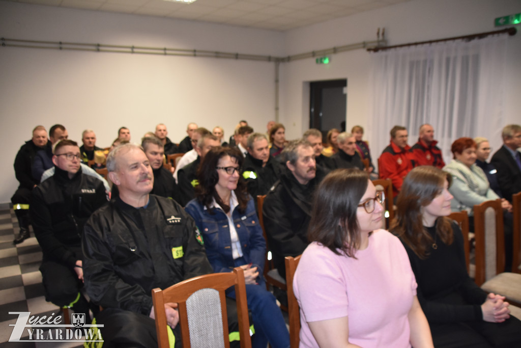 Radośnie witano nowe „dziecko” w strażackiej rodzinie