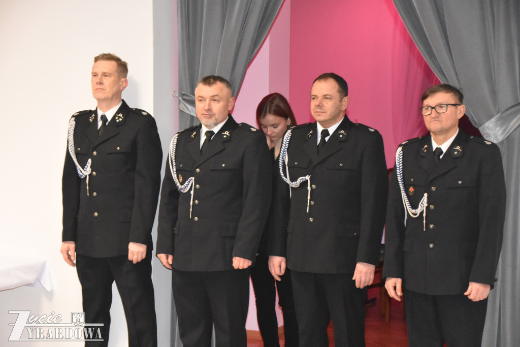 Radośnie witano nowe „dziecko” w strażackiej rodzinie