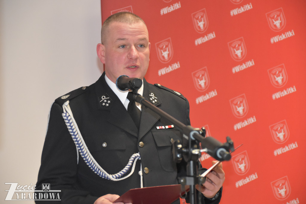 Radośnie witano nowe „dziecko” w strażackiej rodzinie