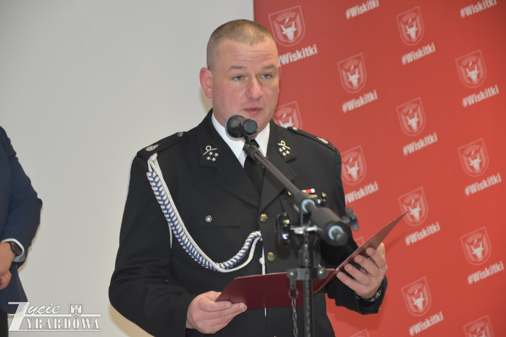 Radośnie witano nowe „dziecko” w strażackiej rodzinie