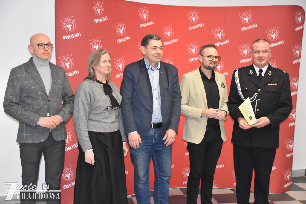 Radośnie witano nowe „dziecko” w strażackiej rodzinie