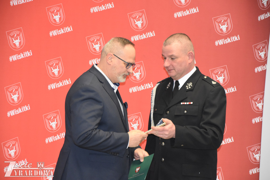 Radośnie witano nowe „dziecko” w strażackiej rodzinie