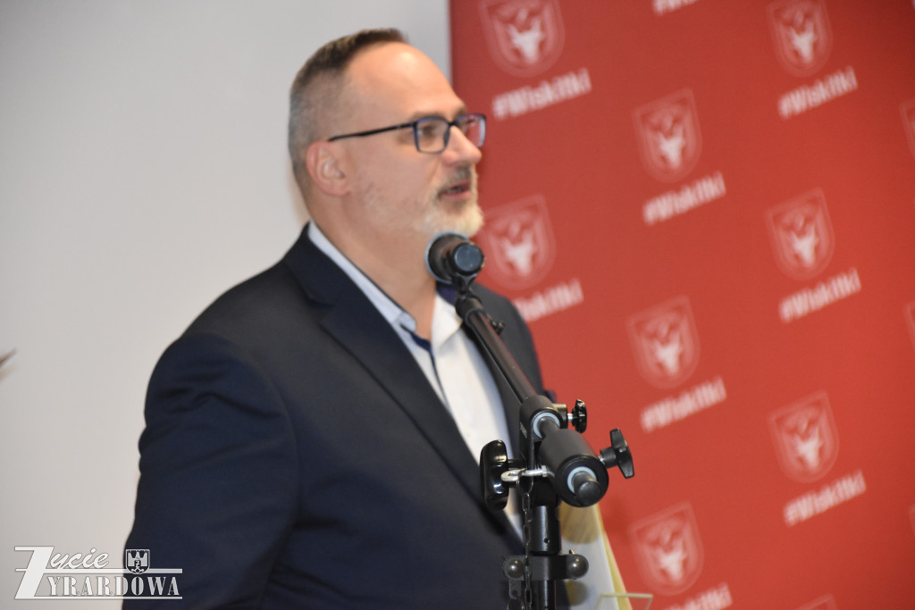 Radośnie witano nowe „dziecko” w strażackiej rodzinie