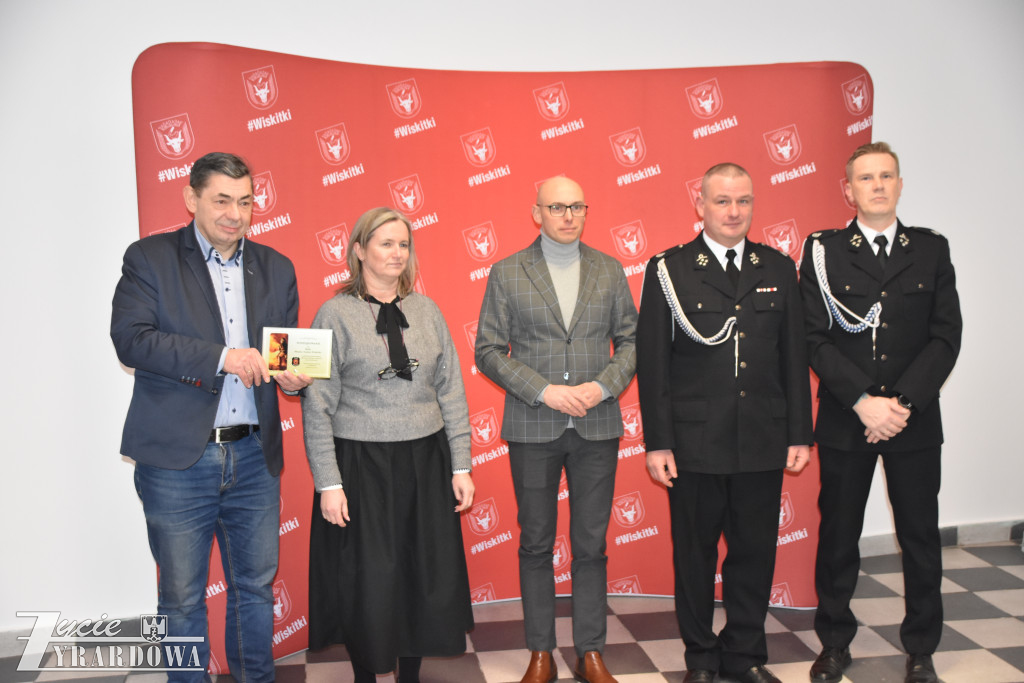 Radośnie witano nowe „dziecko” w strażackiej rodzinie