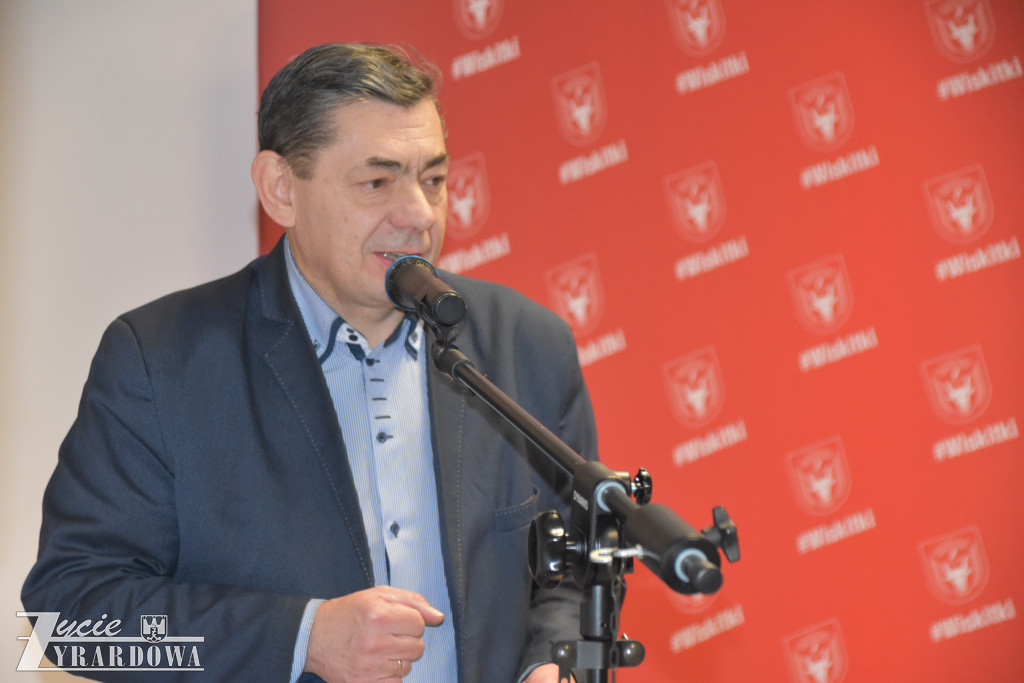 Radośnie witano nowe „dziecko” w strażackiej rodzinie