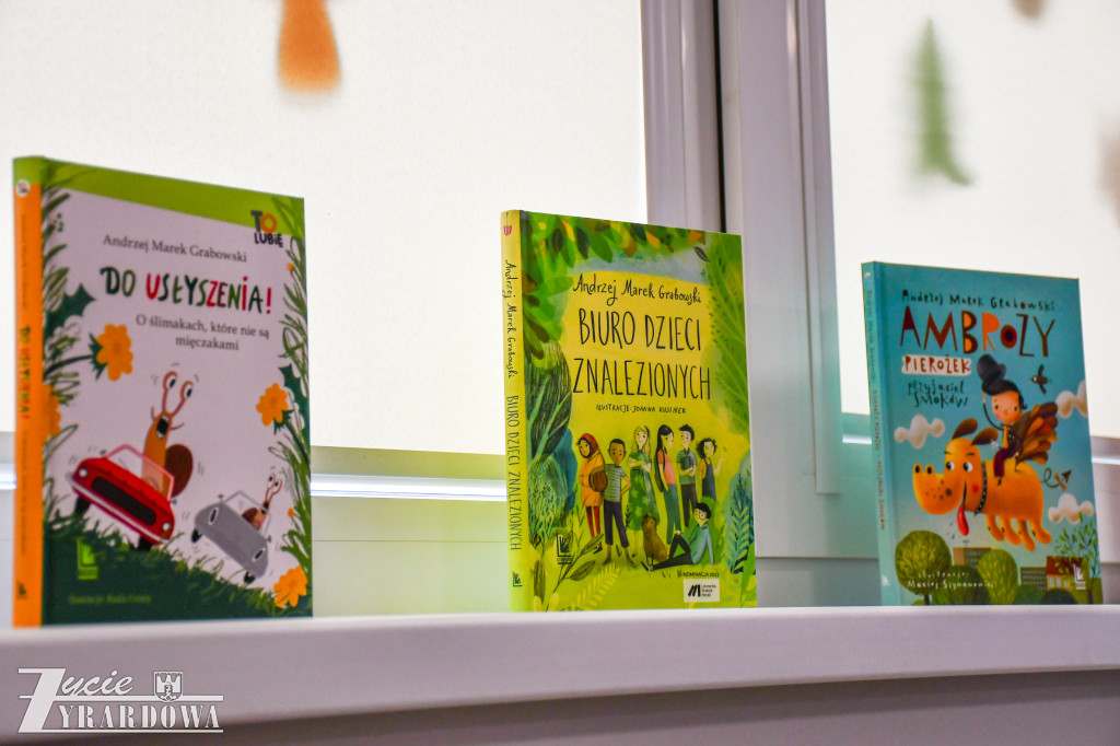 Trójka rozkochała dzieci w czytaniu