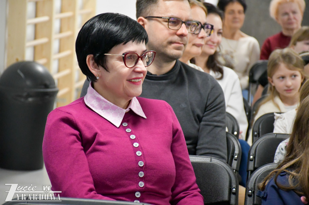 Trójka rozkochała dzieci w czytaniu