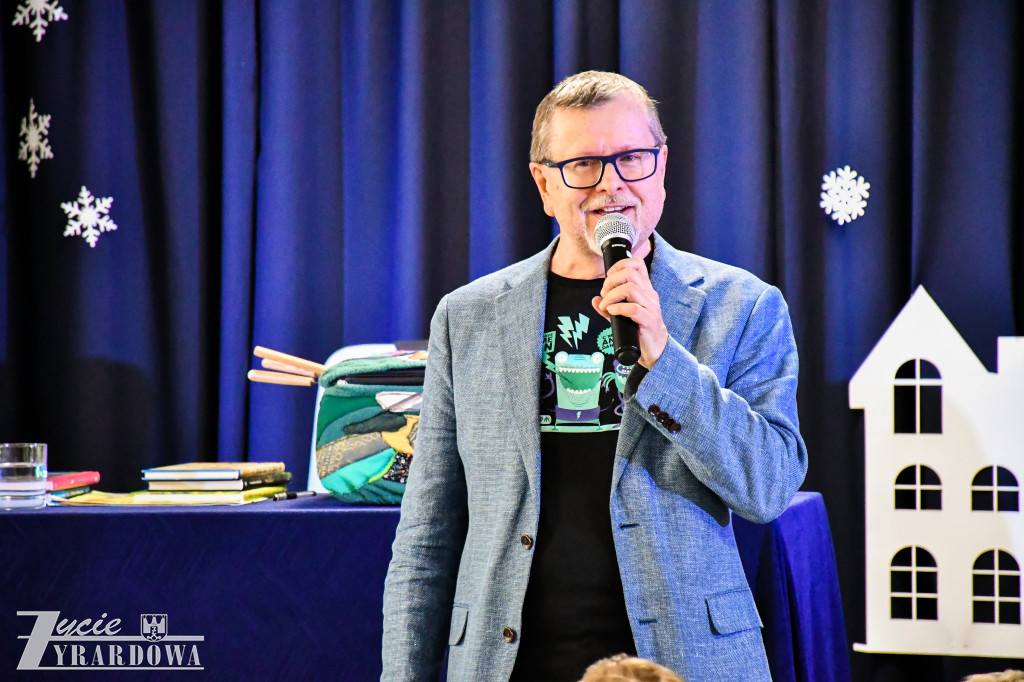 Trójka rozkochała dzieci w czytaniu