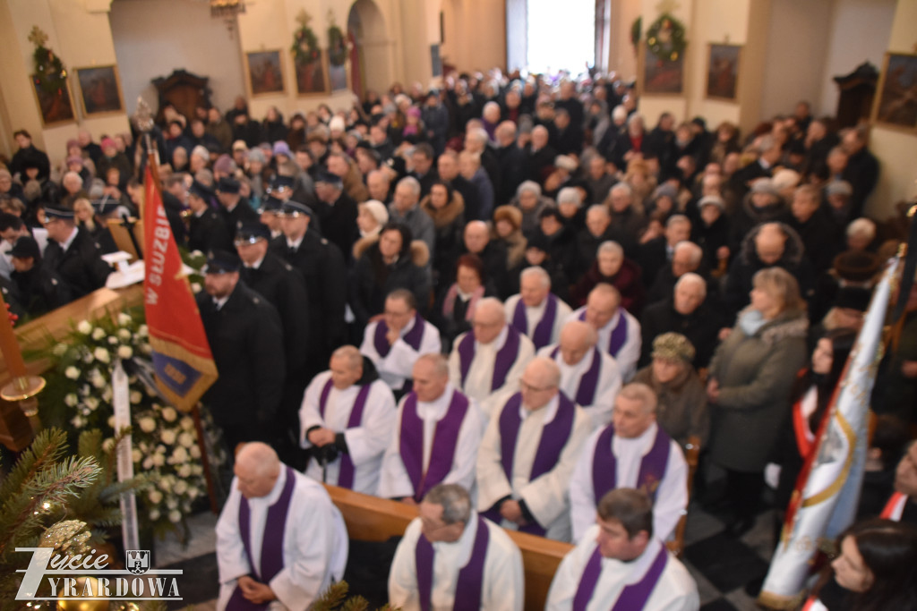 Księdza Waldemara pożegnało ponad tysiąc osób