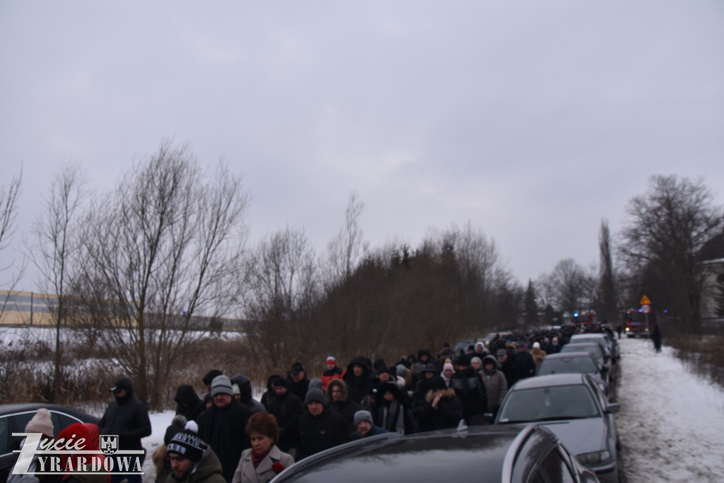 Księdza Waldemara pożegnało ponad tysiąc osób