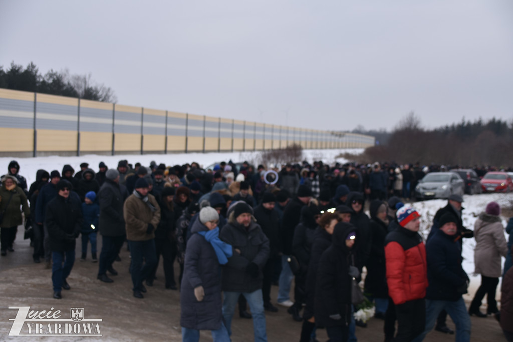 Księdza Waldemara pożegnało ponad tysiąc osób