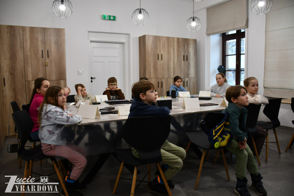 O bestiach i stworach w bibliotece