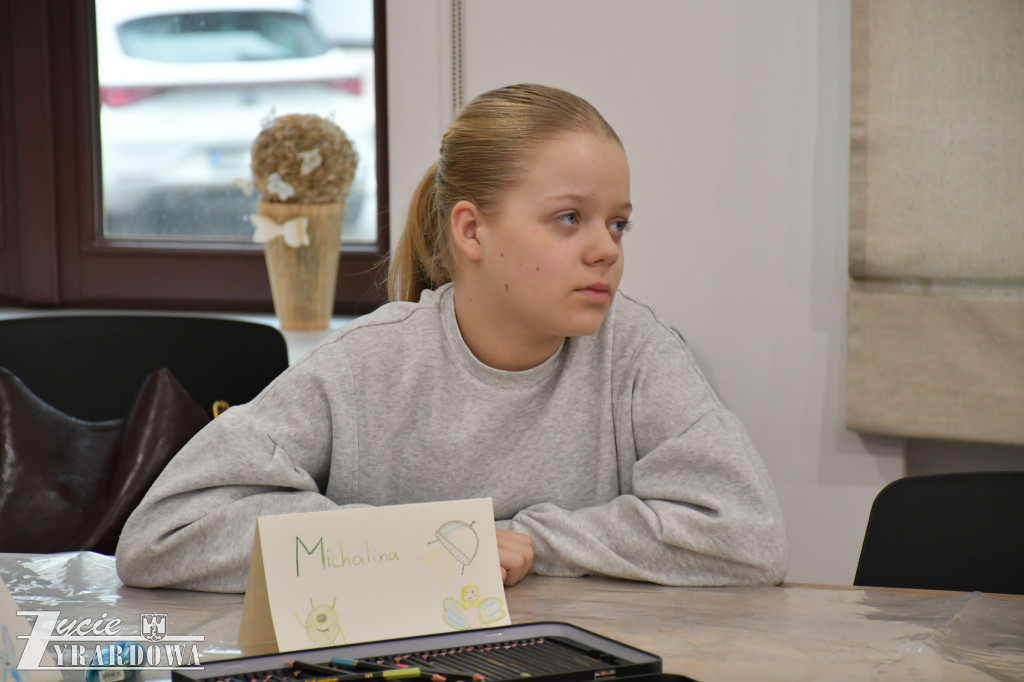 O bestiach i stworach w bibliotece