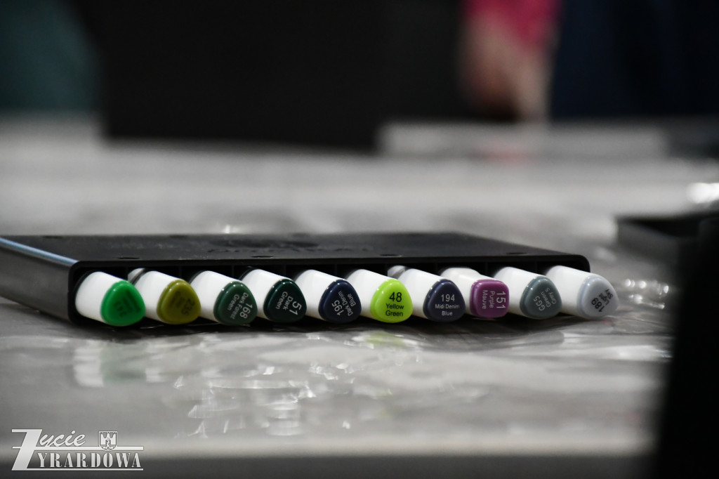 O bestiach i stworach w bibliotece