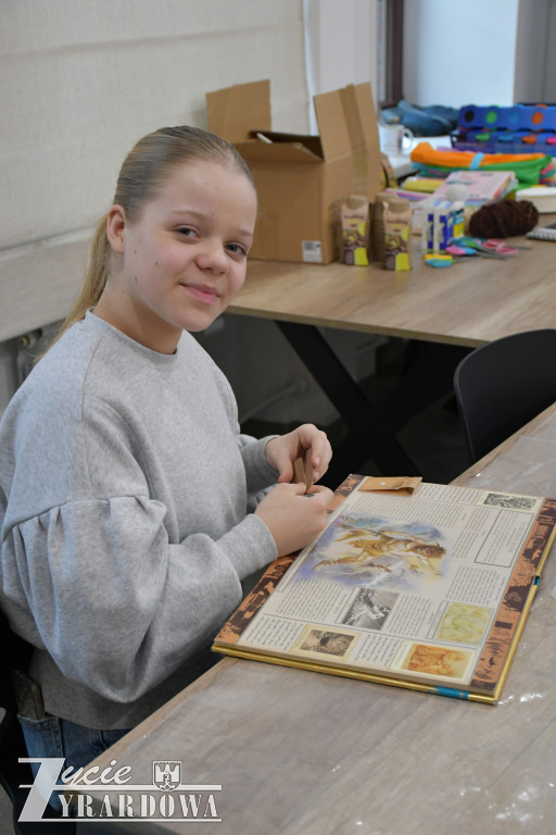 O bestiach i stworach w bibliotece