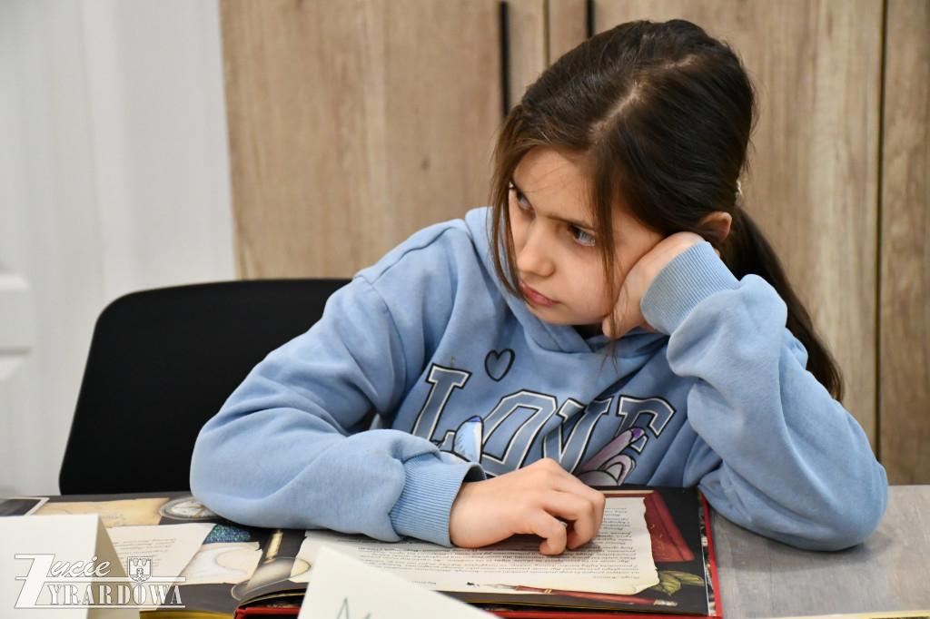 O bestiach i stworach w bibliotece