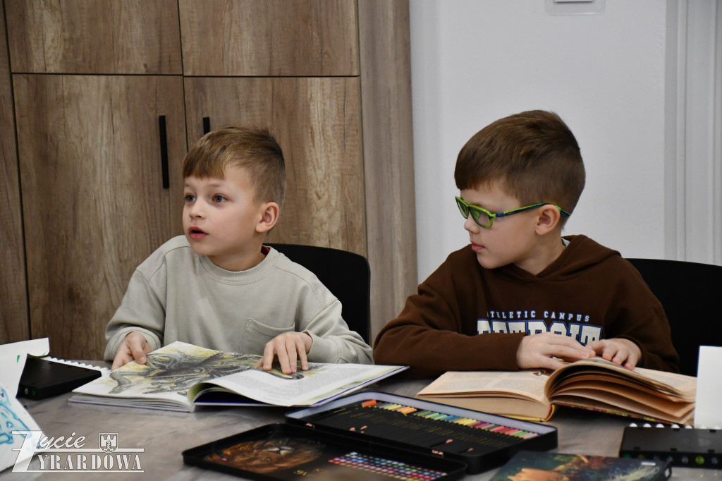 O bestiach i stworach w bibliotece