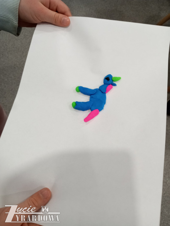 O bestiach i stworach w bibliotece