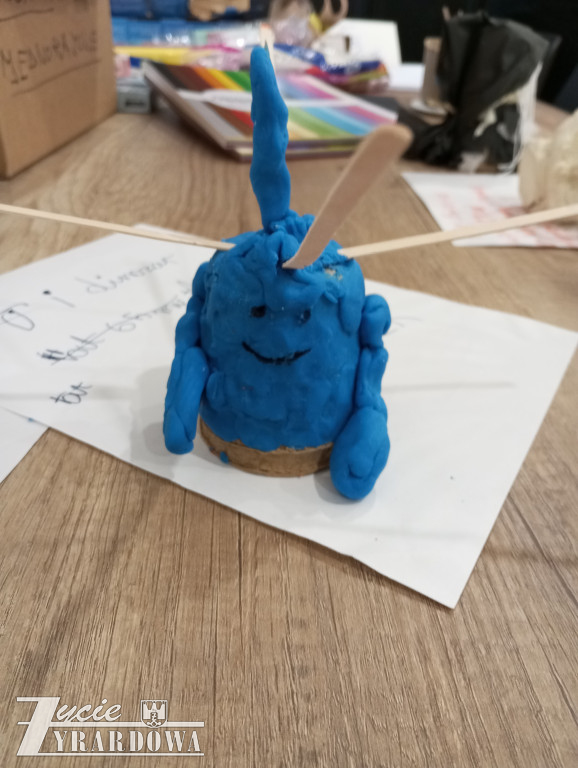 O bestiach i stworach w bibliotece