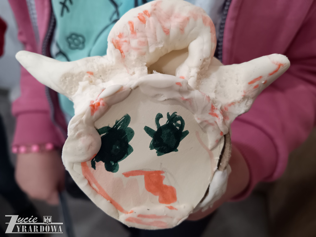 O bestiach i stworach w bibliotece