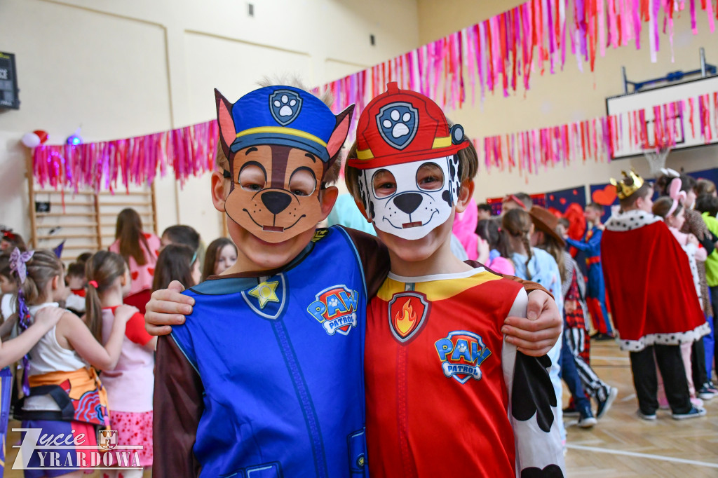 „Raz na romantiko” – bal karnawałowy w Czwórce