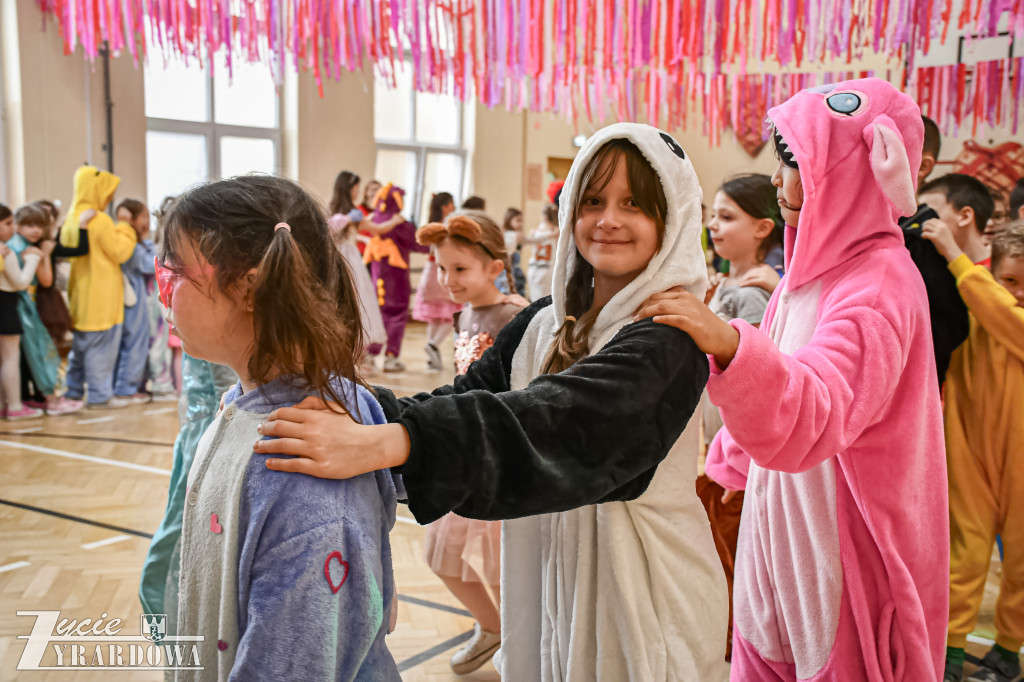 „Raz na romantiko” – bal karnawałowy w Czwórce