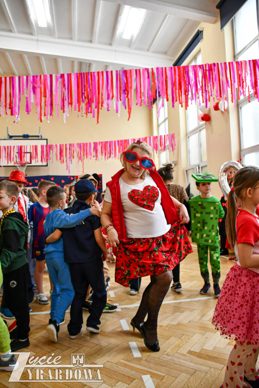 „Raz na romantiko” – bal karnawałowy w Czwórce