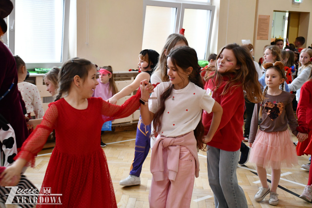 „Raz na romantiko” – bal karnawałowy w Czwórce