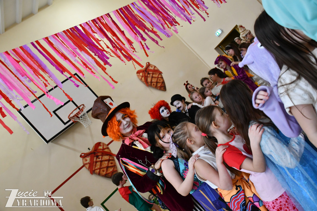 „Raz na romantiko” – bal karnawałowy w Czwórce