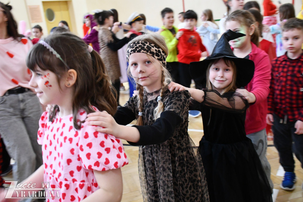 „Raz na romantiko” – bal karnawałowy w Czwórce