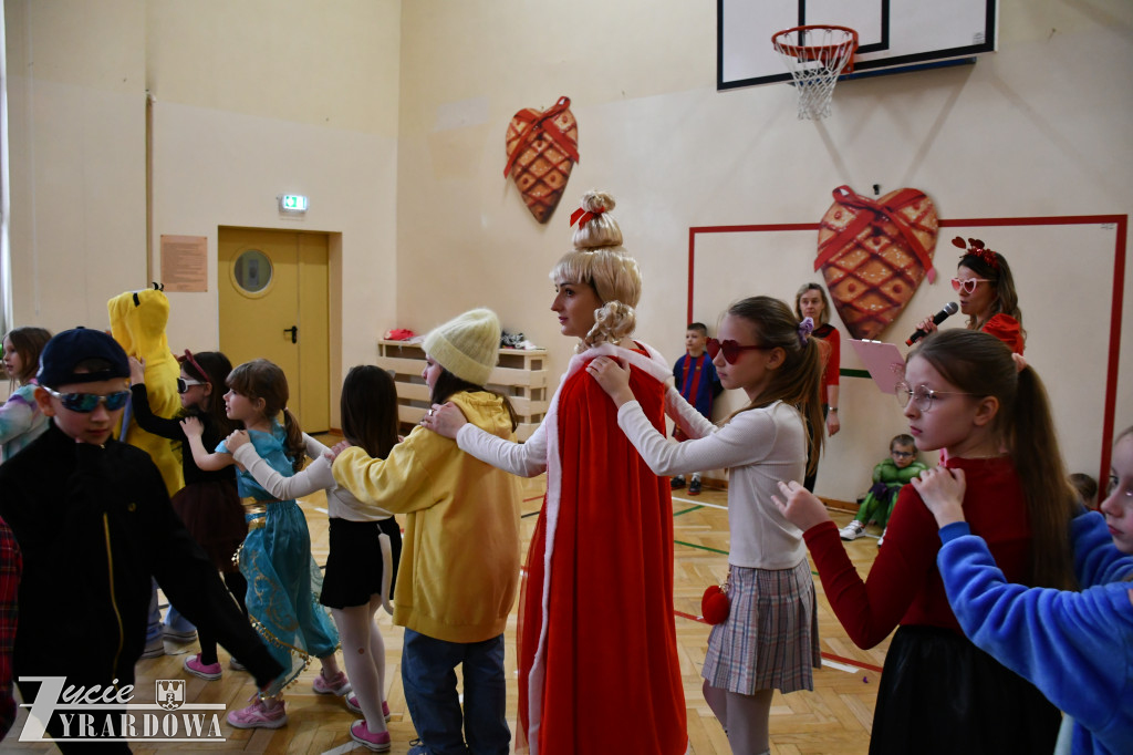 „Raz na romantiko” – bal karnawałowy w Czwórce