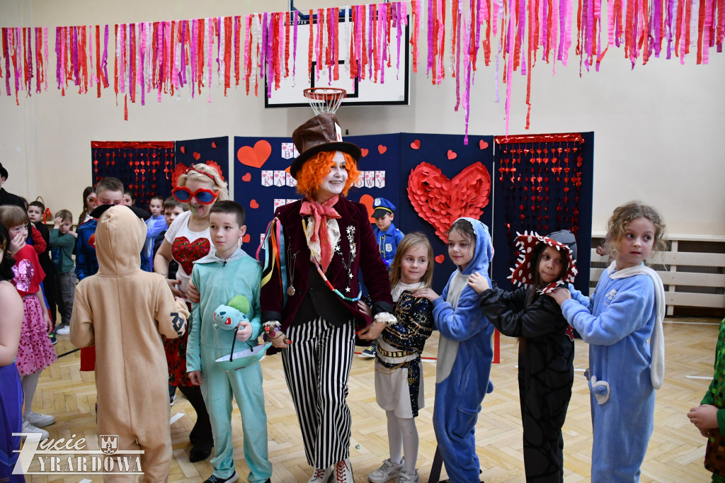 „Raz na romantiko” – bal karnawałowy w Czwórce
