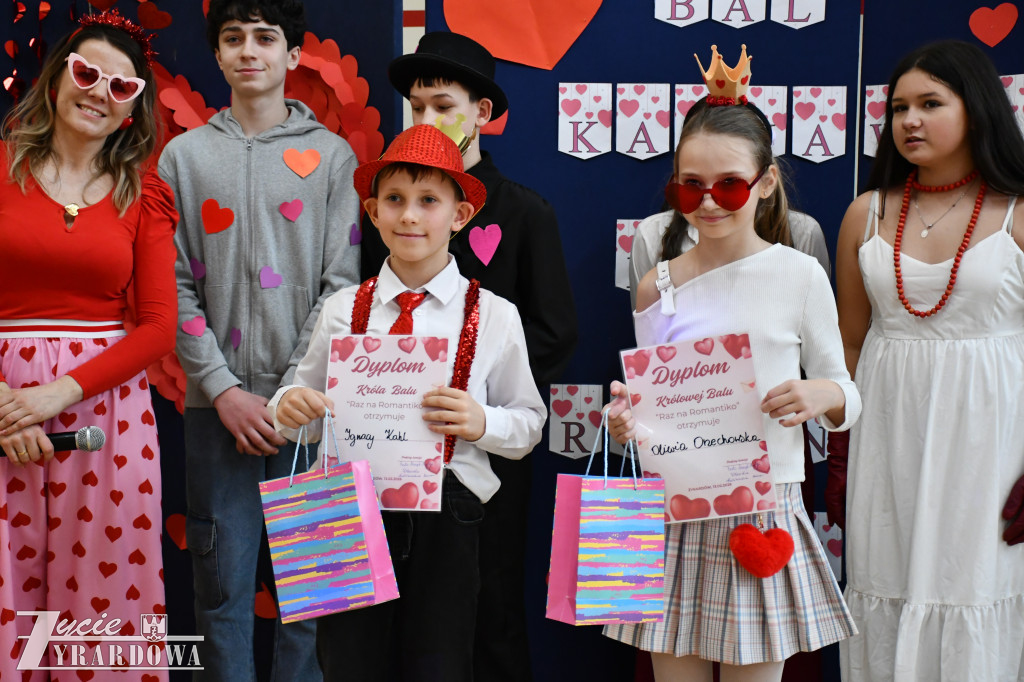 „Raz na romantiko” – bal karnawałowy w Czwórce