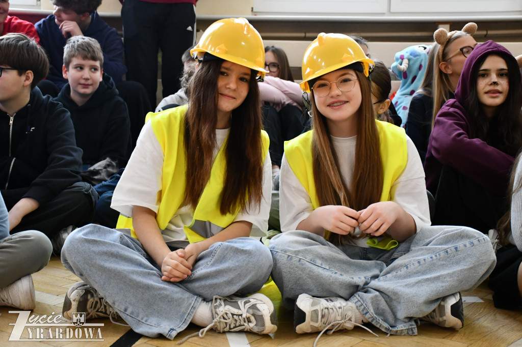 „Raz na romantiko” – bal karnawałowy w Czwórce