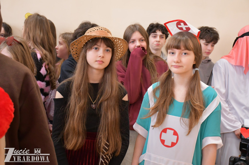 „Raz na romantiko” – bal karnawałowy w Czwórce