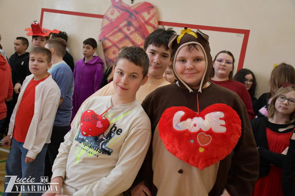 „Raz na romantiko” – bal karnawałowy w Czwórce