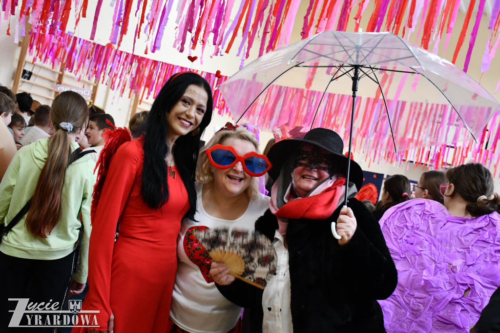 „Raz na romantiko” – bal karnawałowy w Czwórce