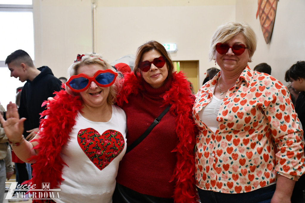 „Raz na romantiko” – bal karnawałowy w Czwórce